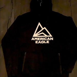 AMERICAN EAGLE GRAPHIC HOODIE